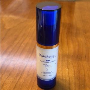 Silk Primer Pore and Wrinkle Minimizer, sealed